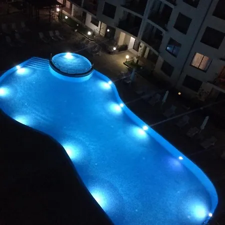 Penthouse At Sunny Beach Apartamento